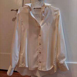 Zara XS Cream Colored Women's Button Down Oversize Dress Shirt